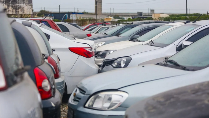 Detran-SP quer leiloar 100 mil veículos em 2025; saiba mais